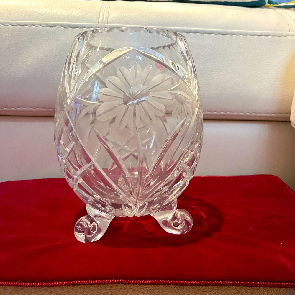 Lead crystal vase